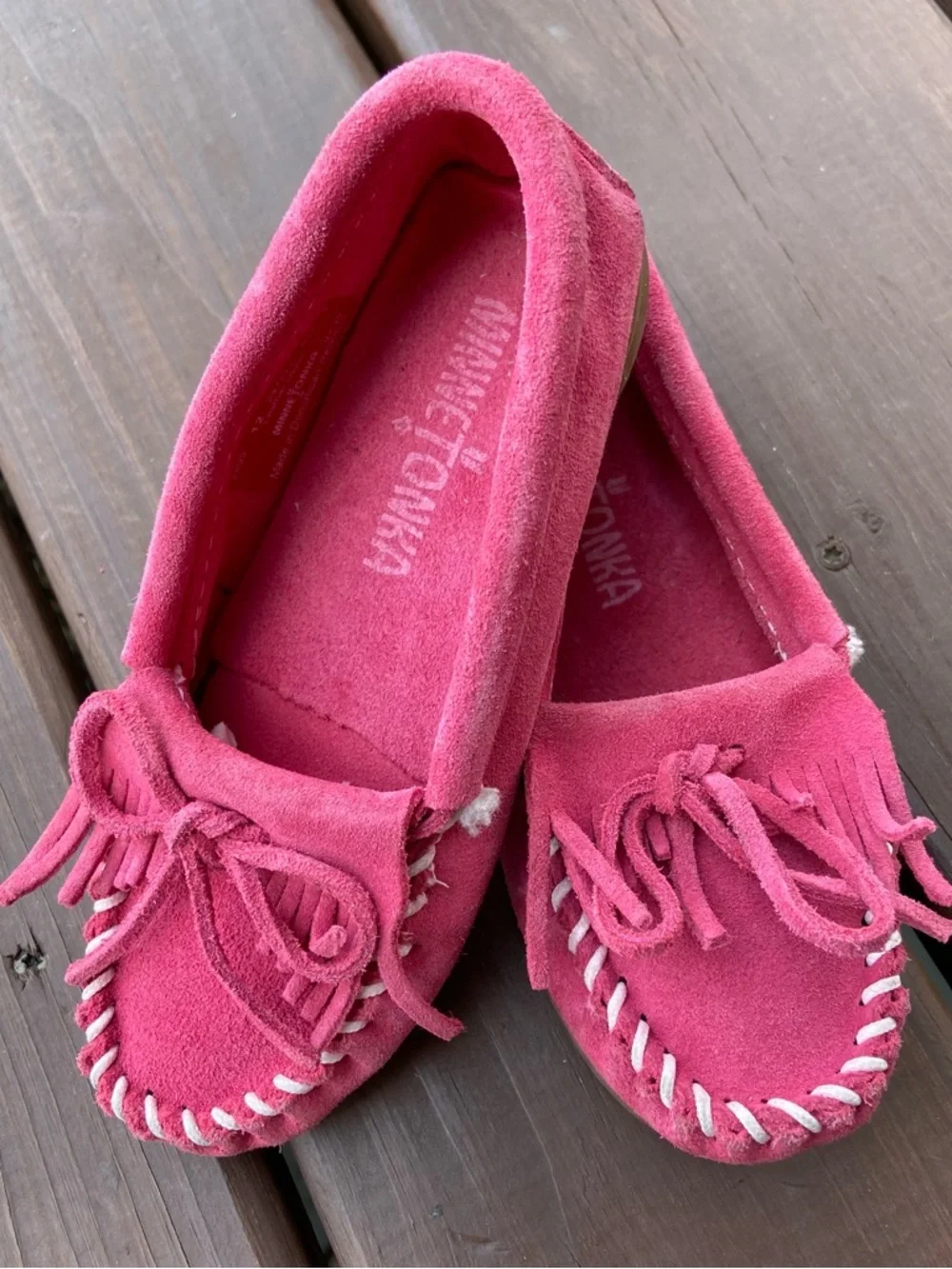 Minnetonka Kids Pink Suede Fringe Moccasins💗
